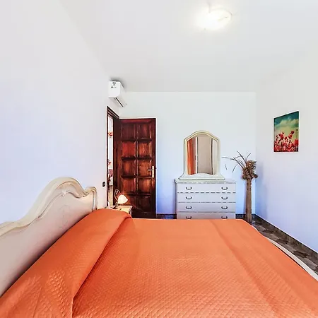 Casa Di Nana 1 By Interhome